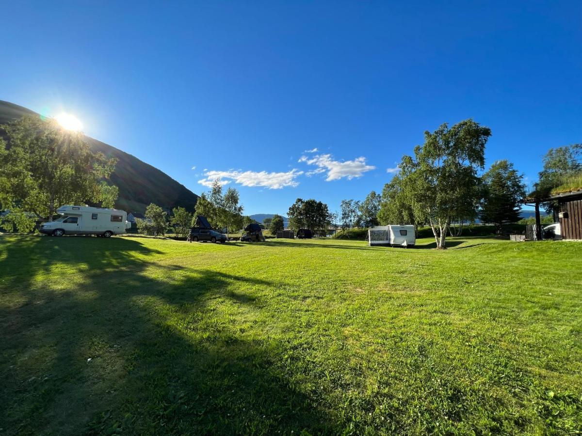 Vistdal Camping Myklebostad  المظهر الخارجي الصورة