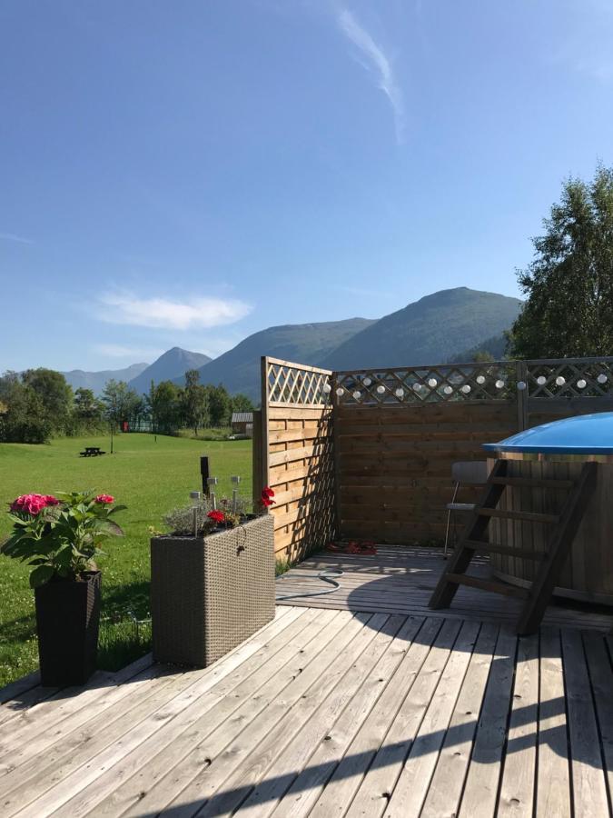 Vistdal Camping Myklebostad  المظهر الخارجي الصورة